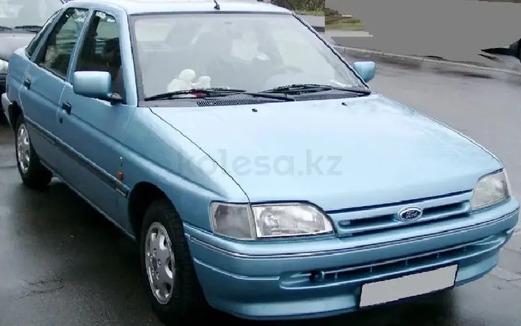 Стекло фары фонари FORD Escort за 5 500 тг. в Актобе