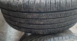 Комплект шин с дисками за 350 000 тг. в Аксай – фото 3