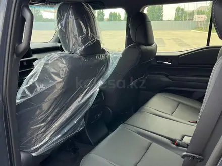 Toyota Land Cruiser Prado Comfort+ 2025 года за 32 490 000 тг. в Актобе – фото 4
