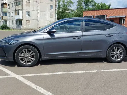 Hyundai Elantra 2018 годаүшін8 600 000 тг. в Петропавловск – фото 3