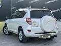 Toyota RAV4 2011 года за 7 850 000 тг. в Актобе – фото 26