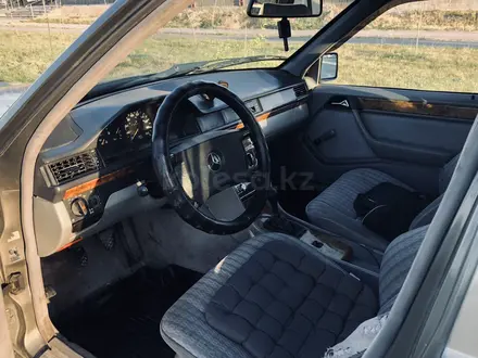 Mercedes-Benz E 230 1992 года за 900 000 тг. в Шымкент – фото 5