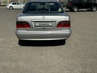 Mercedes-Benz E 320 1999 годаүшін4 500 000 тг. в Актау