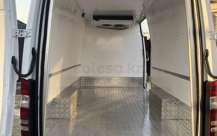 Mercedes-Benz Sprinter 2011 годаfor13 500 000 тг. в Алматы