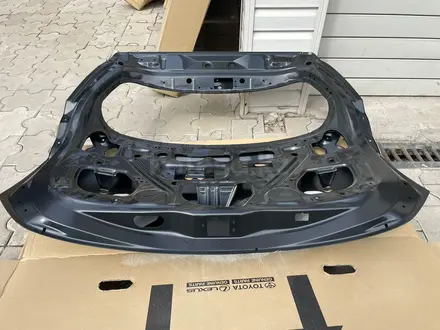 Крышка багажника Toyota Rav 4 за 110 000 тг. в Алматы – фото 6