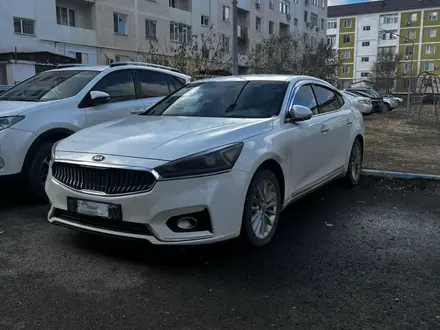 Kia K7 2018 года за 7 500 000 тг. в Атырау