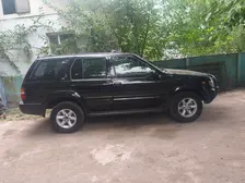Infiniti QX4, 1999