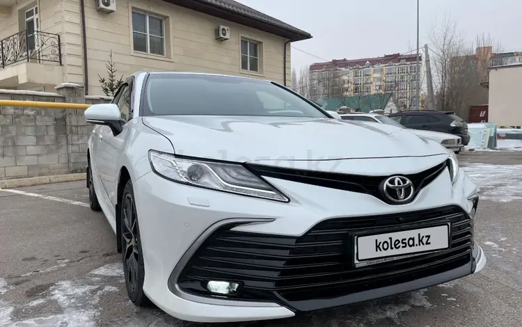 Toyota Camry 2021 года за 21 300 000 тг. в Алматы