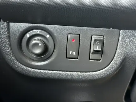 Renault Logan 2019 года за 5 590 000 тг. в Актобе – фото 13