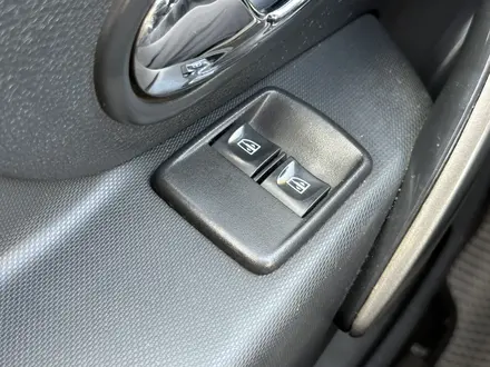 Renault Logan 2019 года за 5 590 000 тг. в Актобе – фото 15