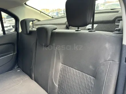 Renault Logan 2019 года за 5 590 000 тг. в Актобе – фото 9