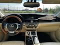 Lexus ES 300h 2013 года за 8 000 000 тг. в Атырау – фото 11