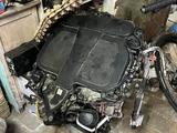 Двигатель в сборе M276 3.5 комплект цепь и звезды за 499 000 тг. в Астана