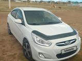 Hyundai Accent 2014 года за 5 000 000 тг. в Уральск – фото 2