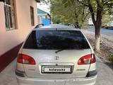 Toyota Avensis 1998 года за 2 700 000 тг. в Туркестан – фото 2
