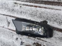 Противотуманка левая Audi a4 сломаны крепления за 828 тг. в Алматы