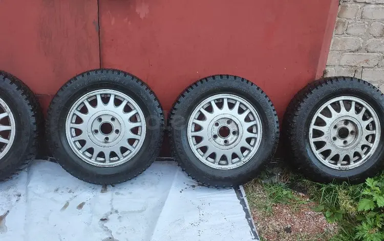 Колеса в сборе, зима шипованая, без каких либо порезов и грыж, резина е за 120 000 тг. в Петропавловск