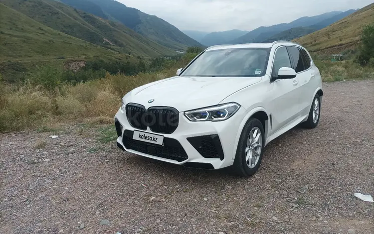 BMW X5 2020 года за 33 000 000 тг. в Алматы