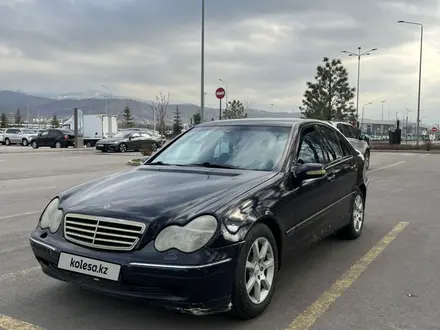 Mercedes-Benz C 240 2000 года за 2 200 000 тг. в Алматы – фото 3