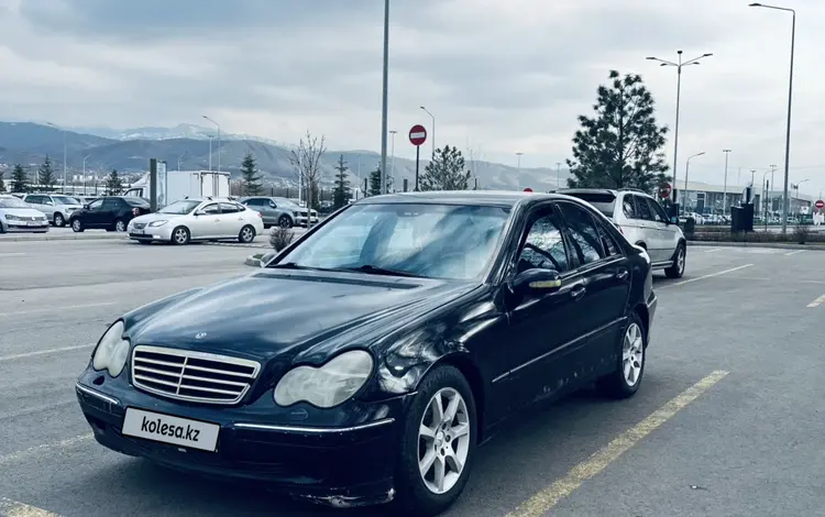 Mercedes-Benz C 240 2000 года за 2 200 000 тг. в Алматы