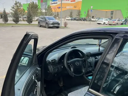 Mercedes-Benz C 240 2000 года за 2 200 000 тг. в Алматы – фото 2