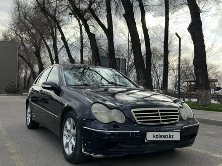 Mercedes-Benz C 240 2000 года за 2 200 000 тг. в Алматы – фото 4
