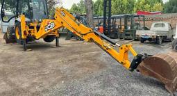 JCB  3CX 2016 года за 28 000 000 тг. в Атырау