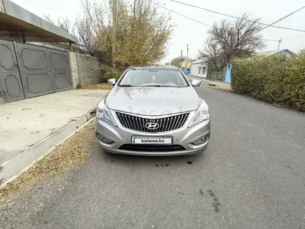 Hyundai Grandeur 2013 года за 8 500 000 тг. в Каратау – фото 2