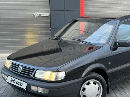 Volkswagen Passat 1994 года за 2 100 000 тг. в Астана – фото 16