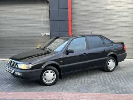 Volkswagen Passat 1994 года за 2 100 000 тг. в Астана – фото 15