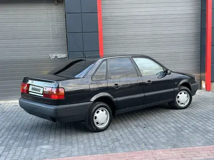 Volkswagen Passat 1994 года за 2 100 000 тг. в Астана – фото 27