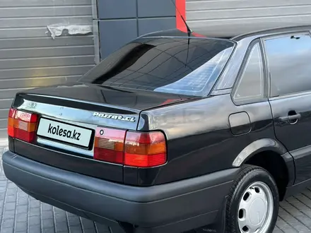 Volkswagen Passat 1994 года за 2 100 000 тг. в Астана – фото 28