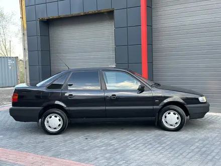Volkswagen Passat 1994 года за 2 100 000 тг. в Астана – фото 6