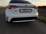 Toyota Corolla 2022 года за 6 700 000 тг. в Атырау – фото 2