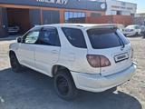 Toyota Harrier 2001 года за 3 500 000 тг. в Кульсары – фото 4