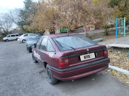 Opel Vectra 1993 года за 600 000 тг. в Караганда – фото 3