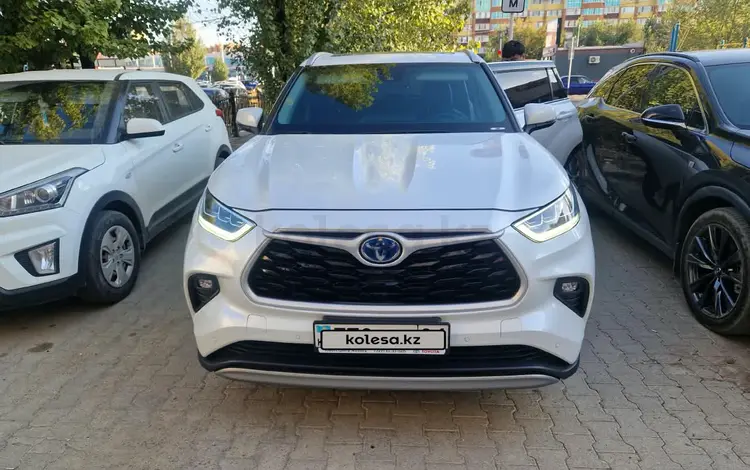 Toyota Highlander 2024 года за 27 500 000 тг. в Алматы