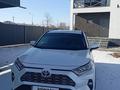 Toyota RAV4 2021 года за 16 500 000 тг. в Алматы – фото 2