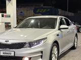 Kia K5 2019 года за 9 500 000 тг. в Алматы – фото 2