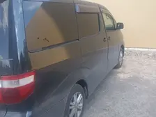 Toyota Alphard, 2004
