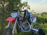 Honda  CR80R 2001 года за 990 000 тг. в Алматы – фото 5