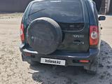 Chevrolet Niva 2004 годаүшін1 050 000 тг. в Семей – фото 2