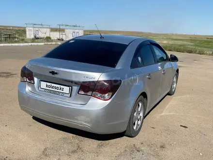 Chevrolet Cruze 2010 года за 3 000 000 тг. в Астана – фото 4