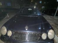 Mercedes-Benz E 230 1997 годаfor2 500 000 тг. в Павлодар