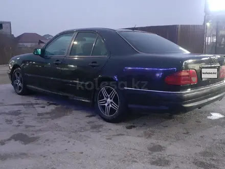 Mercedes-Benz E 240 1998 года за 2 600 000 тг. в Кызылорда – фото 5