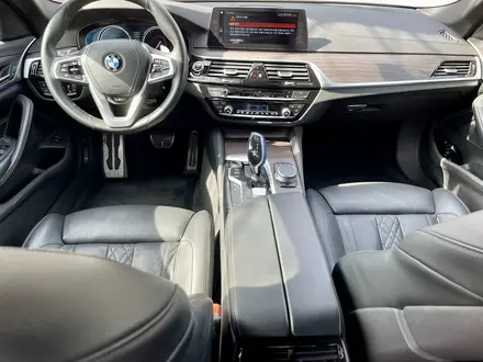 BMW 530 2017 года за 13 500 000 тг. в Алматы – фото 7