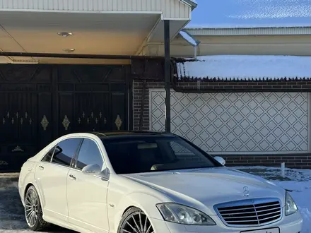 Mercedes-Benz S 65 AMG 2006 года за 8 700 000 тг. в Шымкент