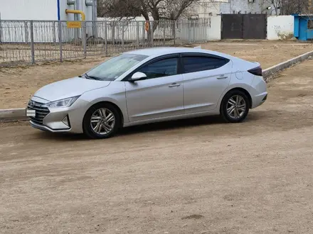 Hyundai Elantra 2018 года за 8 000 000 тг. в Актау – фото 5