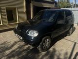 Chevrolet Niva 2008 года за 1 800 000 тг. в Уральск – фото 2