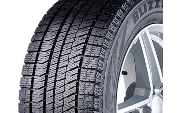 255/45R18 Blizzak ICE 99S Bridgestoneүшін99 000 тг. в Алматы